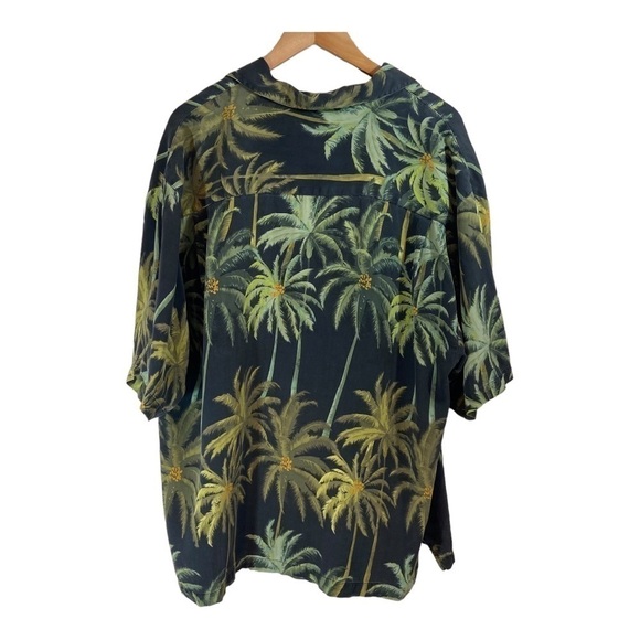 Tommy Bahama Silk Button Down - Picture 4 of 5